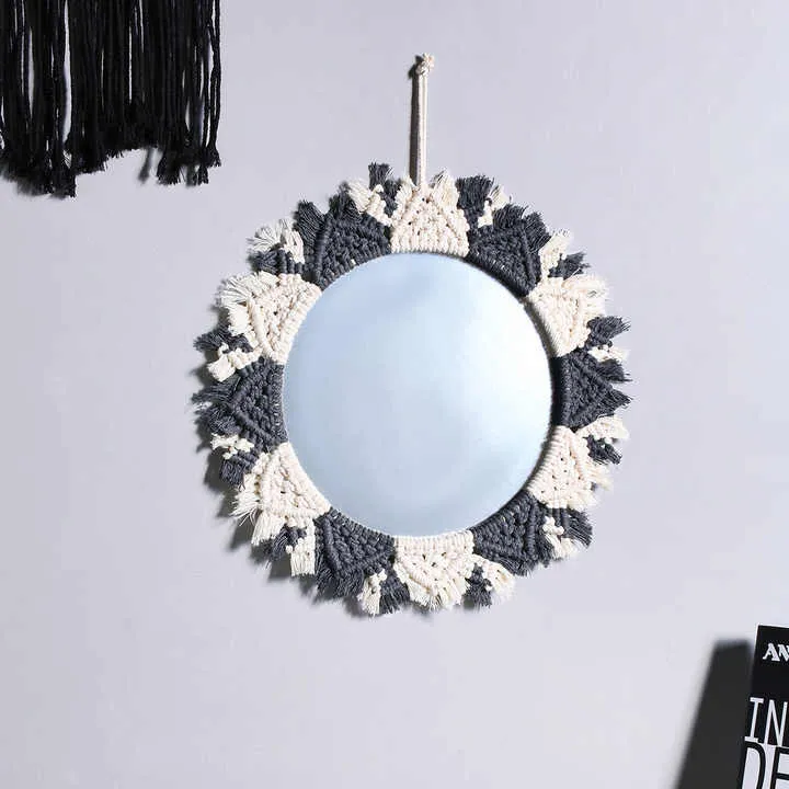ديكور بمكرمة متدفقة منسوج يدويًا ، ديكور معلق . Handwoven Flowing Macrame Decor, Wall Hanging Decor,