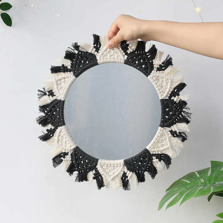 ديكور بمكرمة متدفقة منسوج يدويًا ، ديكور معلق . Handwoven Flowing Macrame Decor, Wall Hanging Decor,