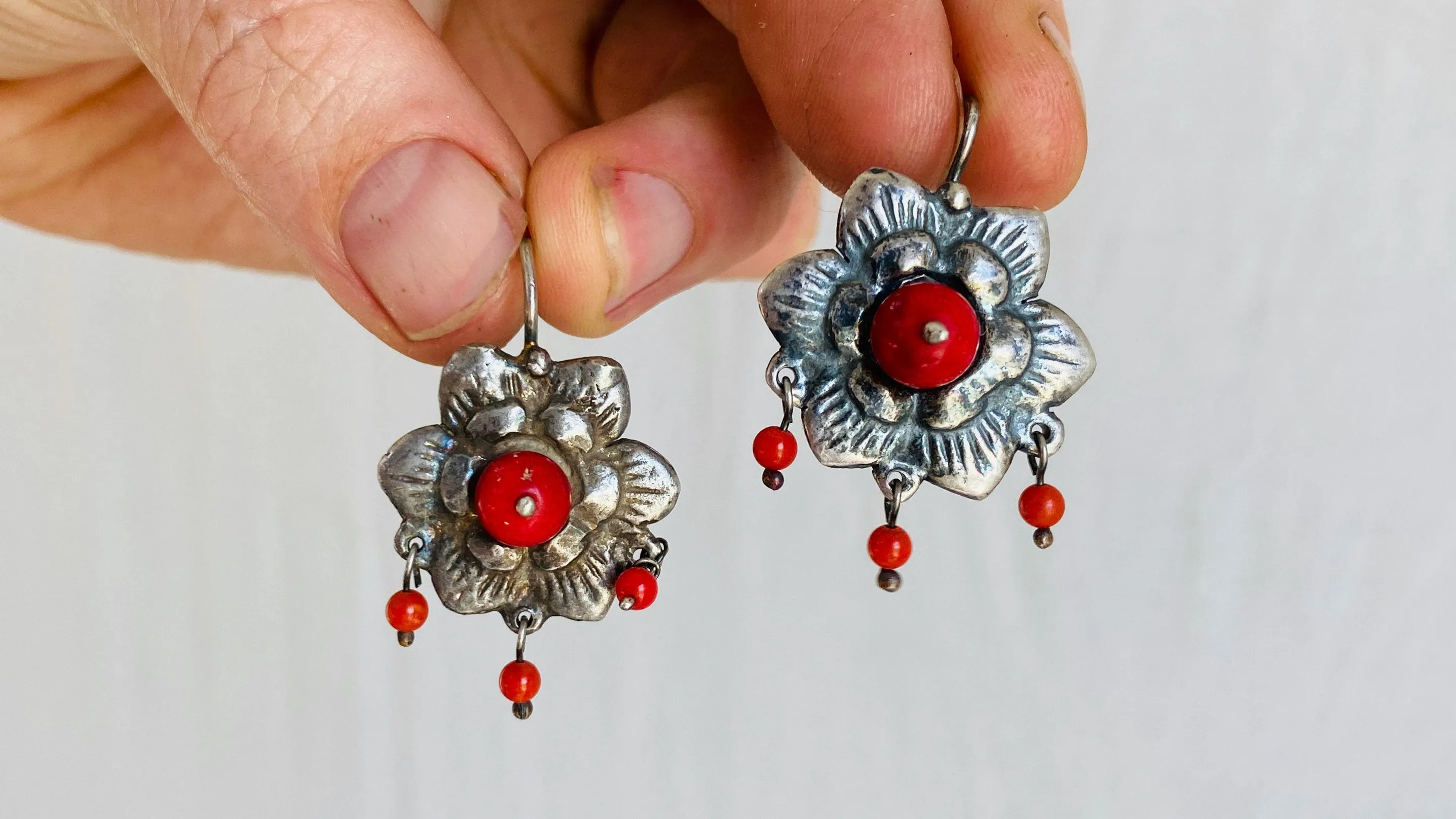 FlowerHand Cast. Sterling Silver & Coral. Mexico. Frida Kahlo