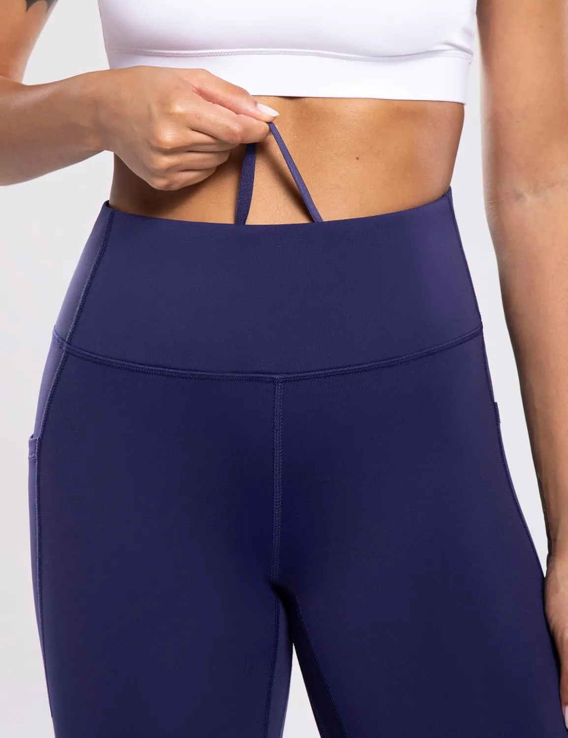 Women's Fleece Lined Leggings with Pockets Thermal Winter Workout High Waist 28'' Yoga Warm Pants Tight Full Length